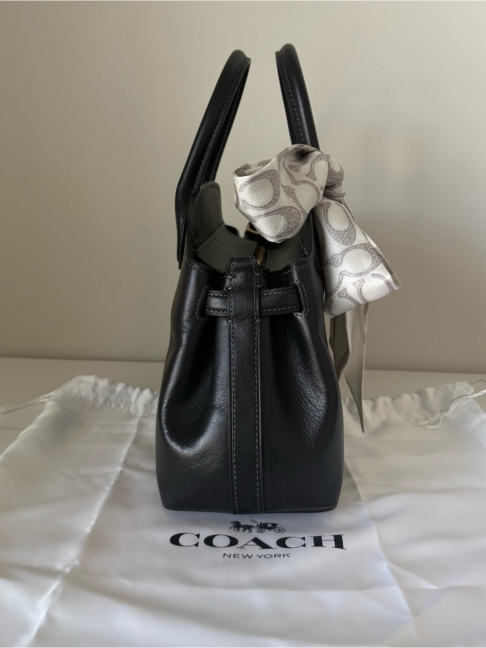 Coach Empire 28 black w/Coach Skinny Scarf - Picture 4 of 16